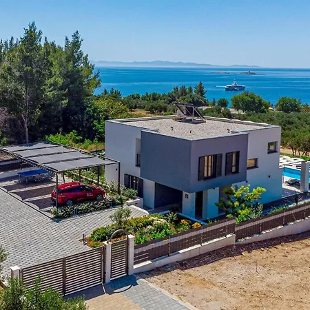 Cozy In With Jacuzzi * Orebić