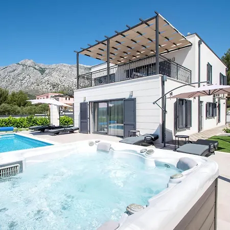 Cozy In With Jacuzzi Ferienhaus *