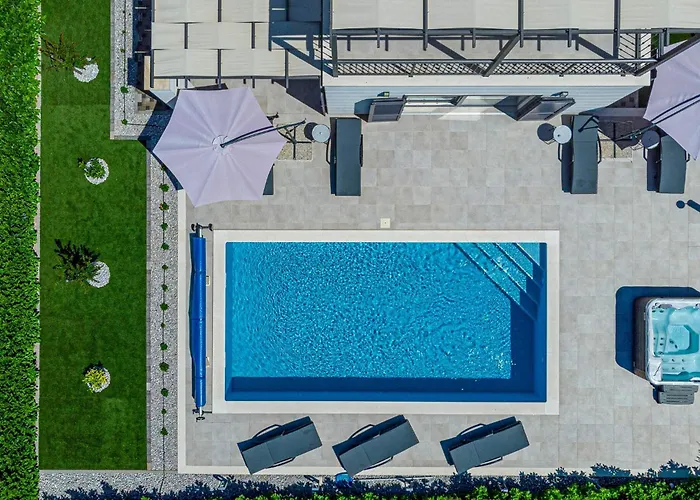 Cozy In With Jacuzzi