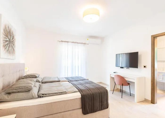 Cozy In With Jacuzzi Дом отдыха