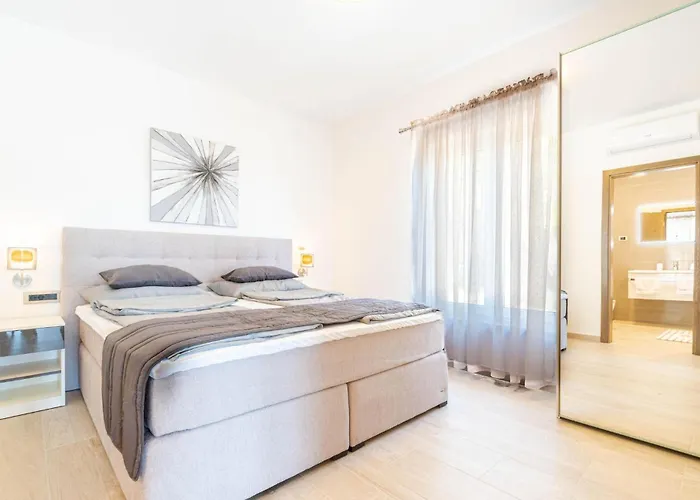 Cozy In With Jacuzzi Дом отдыха Оребич