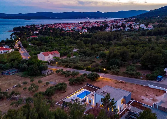 Cozy In With Jacuzzi Дом отдыха